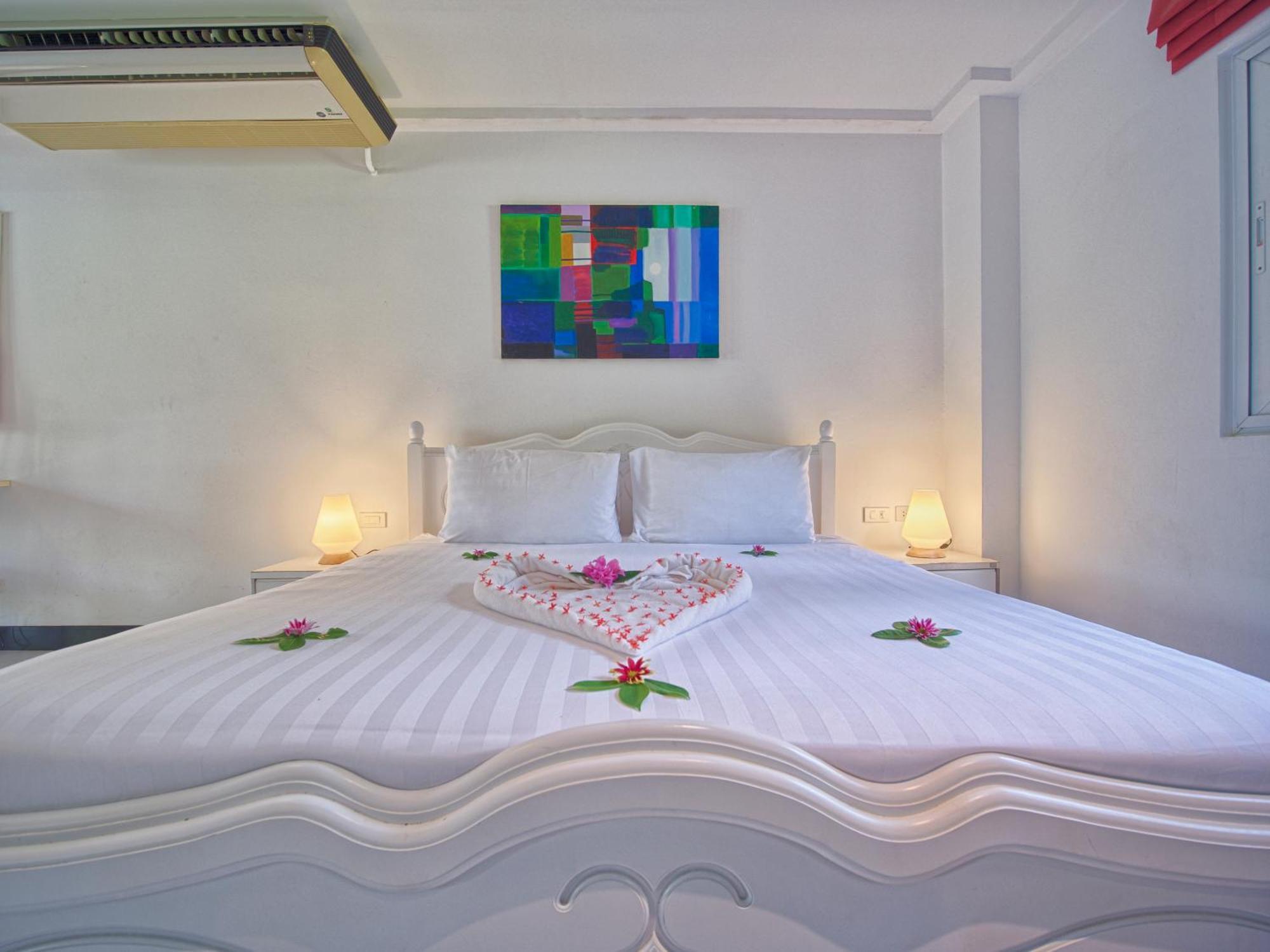 Serenity Lakeside Resort كاتو المظهر الخارجي الصورة