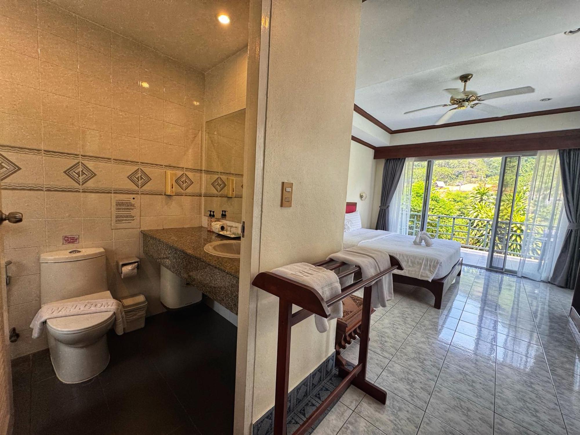 Serenity Lakeside Resort كاتو المظهر الخارجي الصورة