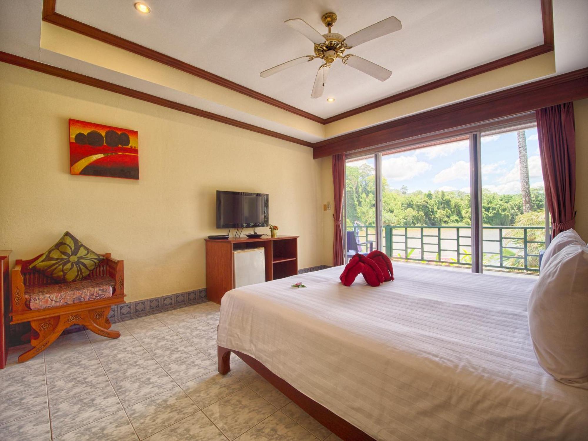 Serenity Lakeside Resort كاتو المظهر الخارجي الصورة